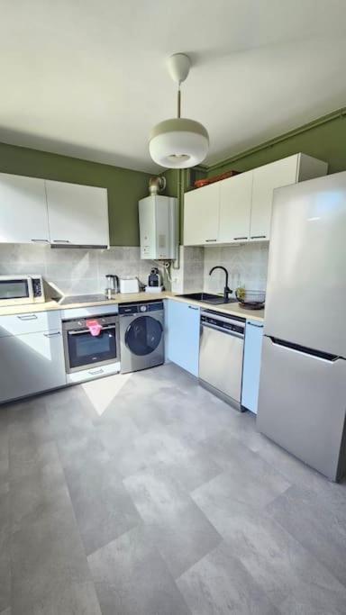 Georges #parking#balcon Apartment *